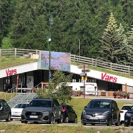 3 Personnes Idealement Situe, Au Pied Des Pistes Et Proche Commerces Vars (Hautes-Alpes)